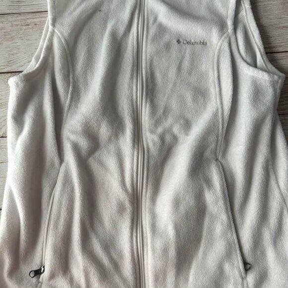 Women’s Columbia fleece Vest size L - Picture 2 of 2